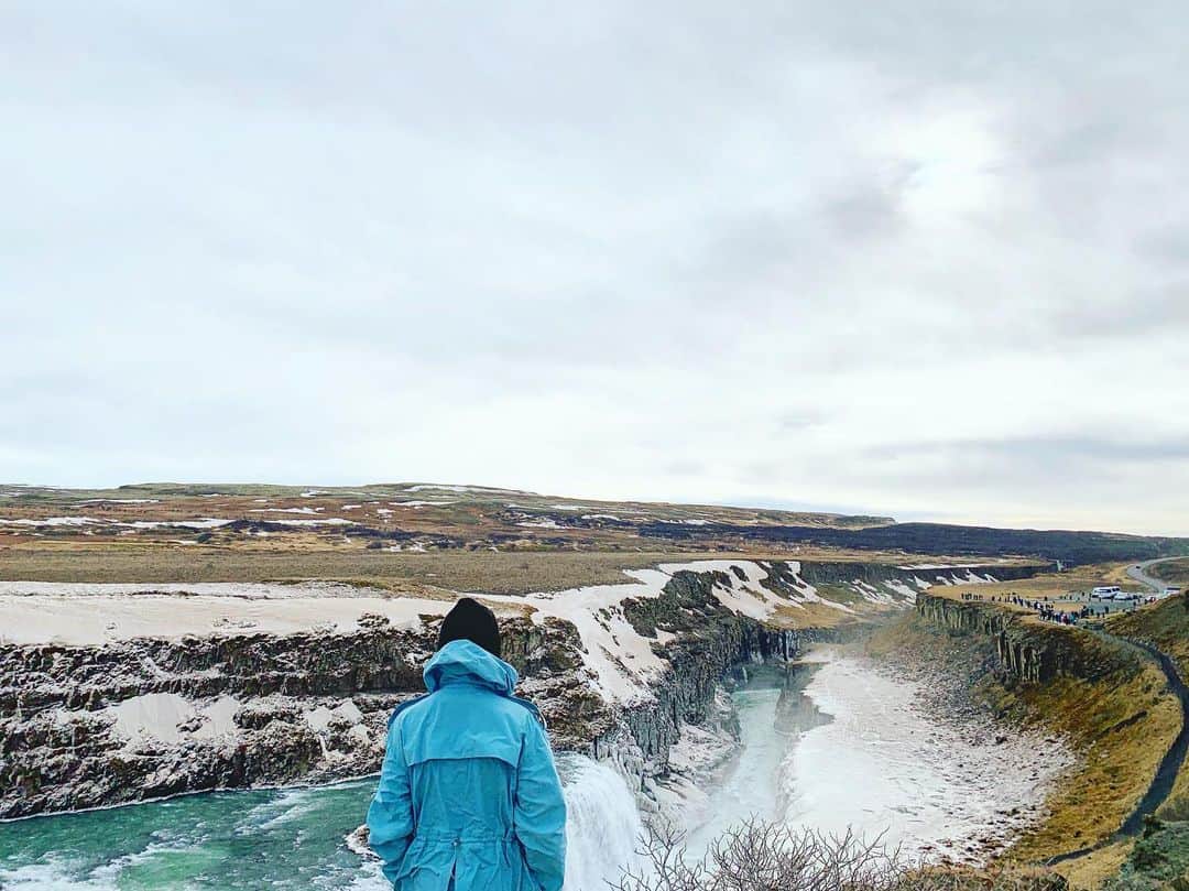 Yuya Oishiさんのインスタグラム写真 - (Yuya OishiInstagram)「大自然が織りなす絶景を楽しめるアイスランド🥺❄️✨﻿ ﻿ また来たい国の一つ🙋‍♂️✈︎🇮🇸 ﻿ ﻿ ﻿ ﻿ ﻿ #iceland #reykjavík  #travelling #beautiful #travel #trip #journey #travelgram #love #happy #gullfoss #nature  #instagood #art #amazing #photooftheday  #gullfosswaterfall #traveler #cool #instatravel #travellover  #アイスランド  #レイキャビク #海外 #海外旅行 #旅  #旅行  #海外生活 #黄金の滝 #グトルフォスの滝」9月9日 19時05分 - yuustaglam