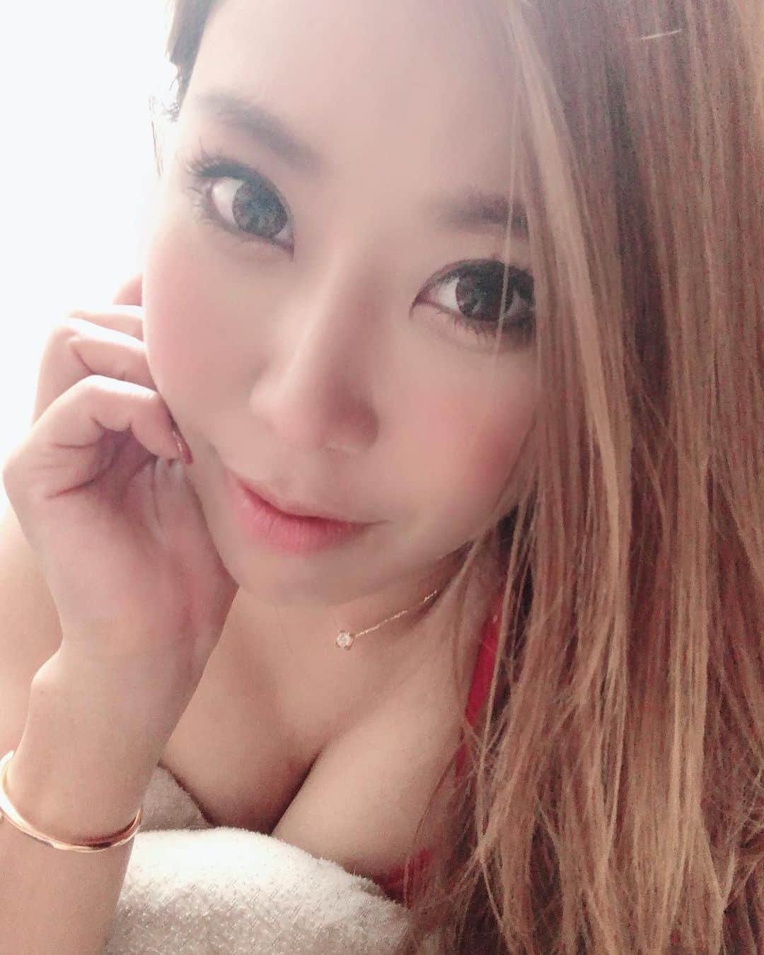 のインスタグラム：「おはよう☀台風で朝方まで雨と風強くて寝不足だ( ´△｀)よーし！今週も頑張って行きましょう٩(๑❛ᴗ❛๑)۶  #おはよう#月曜の朝#寝不足#今週も楽しく#今週も頑張ろう」