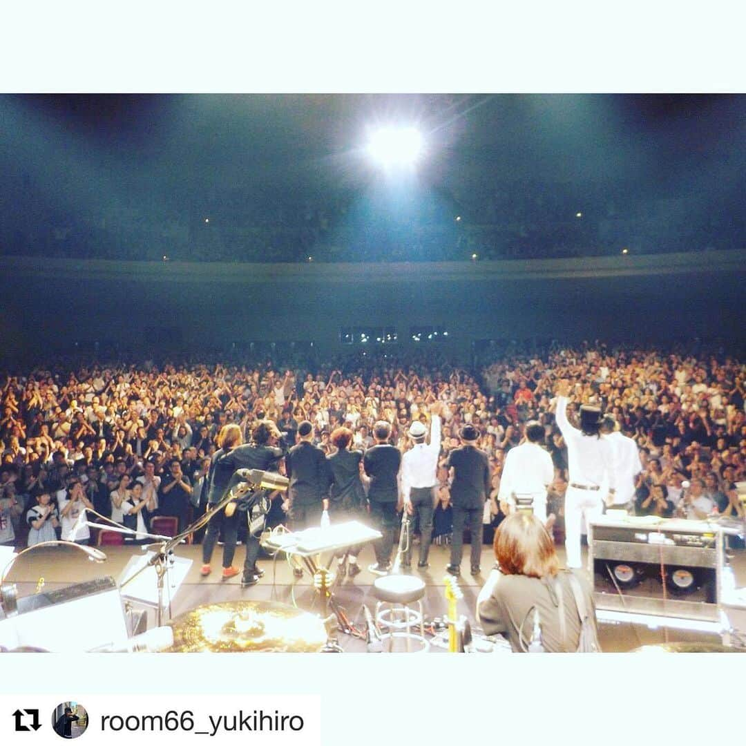 Curly Giraffeさんのインスタグラム写真 - (Curly GiraffeInstagram)「昨夜は台風の中お疲れ様でした！ 素晴らしいライブに参加出来て最高です⚡️ #高橋幸宏 #新宿文化センター #皆様台風大丈夫でしたか？」9月9日 12時03分 - curly_giraffe