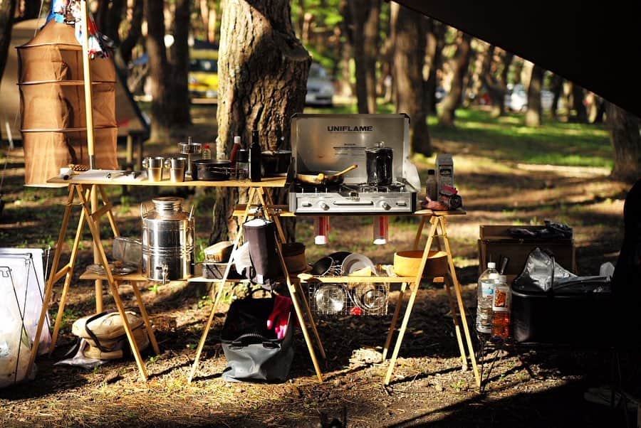 谷尻誠さんのインスタグラム写真 - (谷尻誠Instagram)「Camping became a hobby. @perrierjouet Drink Responsibly  #ArtOfTheWild #Perrier-Jouët #ambassador #perrierjouet #artwork #art #ペリエジュエ #mercedesbenz #glamping」9月9日 12時12分 - tanijirimakoto