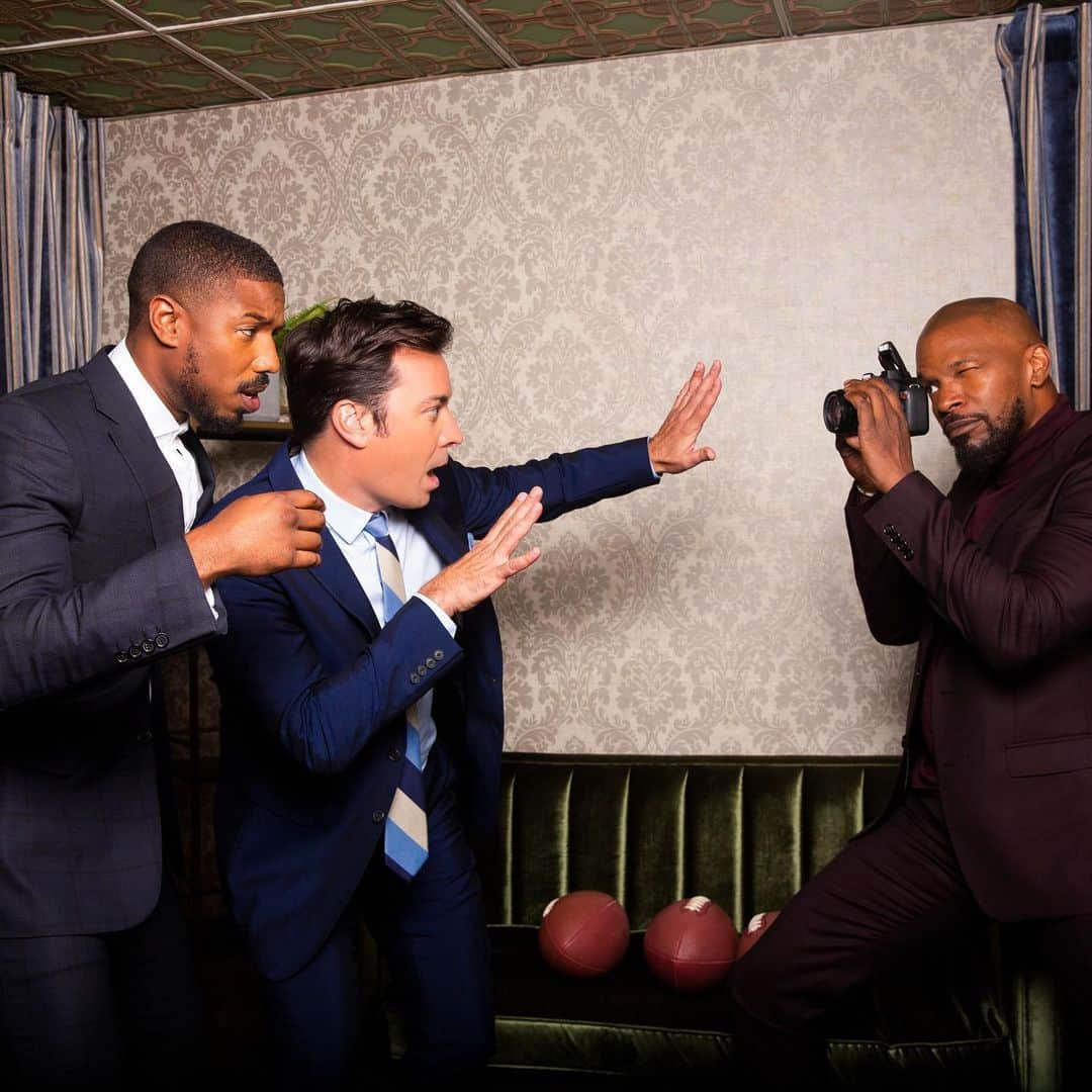 ジミー・ファロンさんのインスタグラム写真 - (ジミー・ファロンInstagram)「photo by @iamjamiefoxx , clutched by @michaelbjordan  #SundayNightFallon」9月9日 12時27分 - jimmyfallon