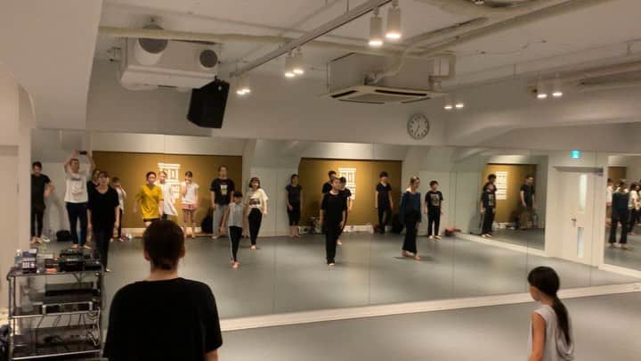 のインスタグラム：「黒須洋嗣 JAZZ CLASS 2019.Sep.9th @danceworks_jpn  @xross  #sirup  #rain #dance #jazzdance  #tokyo  #japan」