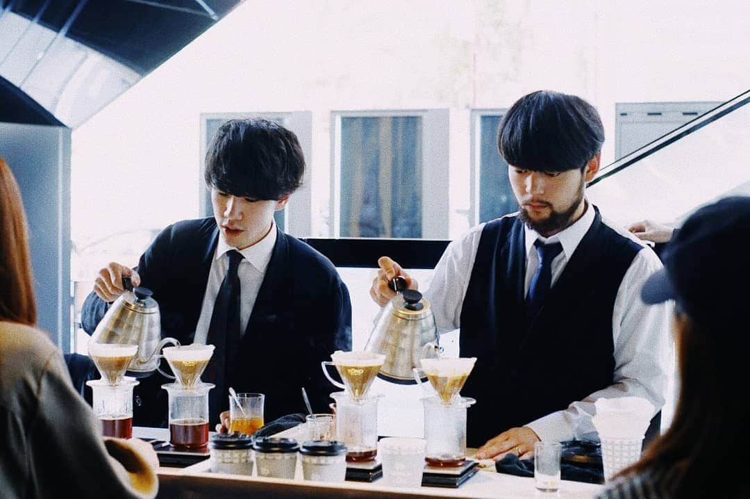 TokyuPlazaGinzaofficialさんのインスタグラム写真 - (TokyuPlazaGinzaofficialInstagram)「“GINPLA to GO CAFÉ”にお越し下さった皆様 誠にありがとうございました。 来月は10月5日11:30からを予定していますので、 少し早起きして銀座に足を運んでみてはいかがでしょうか。 ※予告なく日時等変更となることがございます。 #tokyuplazaginza#東急プラザ銀座#銀座#数寄屋橋交差点#ginzatokyo#ギンプラ#coffeebargallage#ガレッジ#コーヒーとジャズとハードリカーのお店#東中野#コーヒー#coffee」9月9日 14時51分 - tokyuplazaginzaofficial