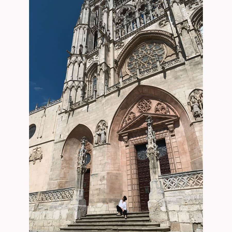 蘭舞ゆうさんのインスタグラム写真 - (蘭舞ゆうInstagram)「⚡️🇪🇸⚡️ここかららんまの旅スタート ブルゴス大聖堂。 スペインゴシック様式の三大カテドラル。 パワーを感じるとはまさにこの事。 #korean#japan#2019#일상#데일리#ranma#spain#burgos#らんまの旅」9月9日 16時05分 - ranma_yu