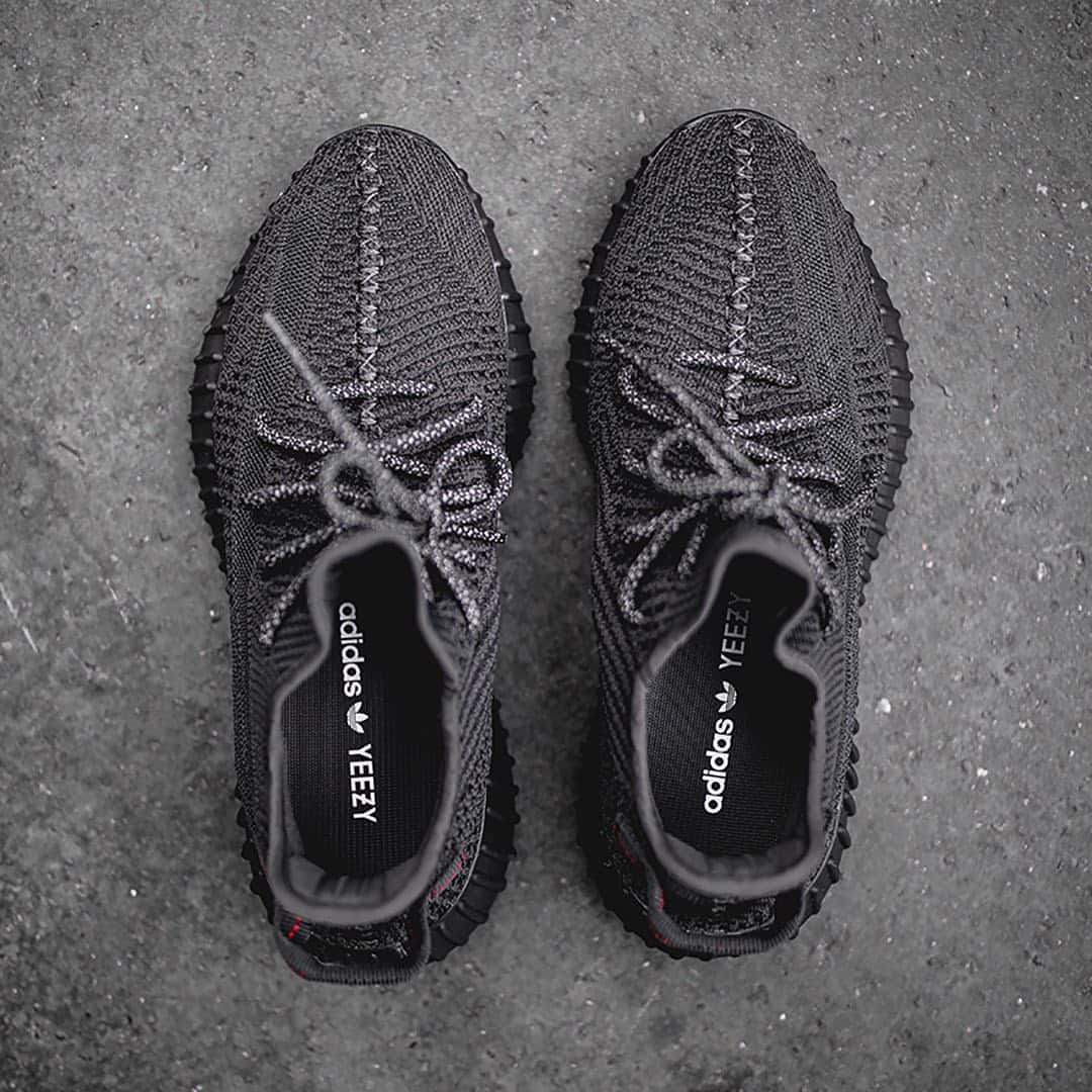 HYPEBEASTさんのインスタグラム写真 - (HYPEBEASTInstagram)「@hypebeastkicks: Those who missed the initial release of the YEEZY BOOST 350 V2 “Black” are now in luck as the sneaker may re-releasing this Black Friday. This particular iteration is characterized by its progressive Primeknit textile and offers a sleek and muted colorway. It is rumored for re-release on November 29 (Black Friday) for $220 USD via the @adidas website and will also be available in family sizing.⁠⠀ Photo: Thomas Barthélemy/HYPEBEAST」9月9日 17時06分 - hypebeast