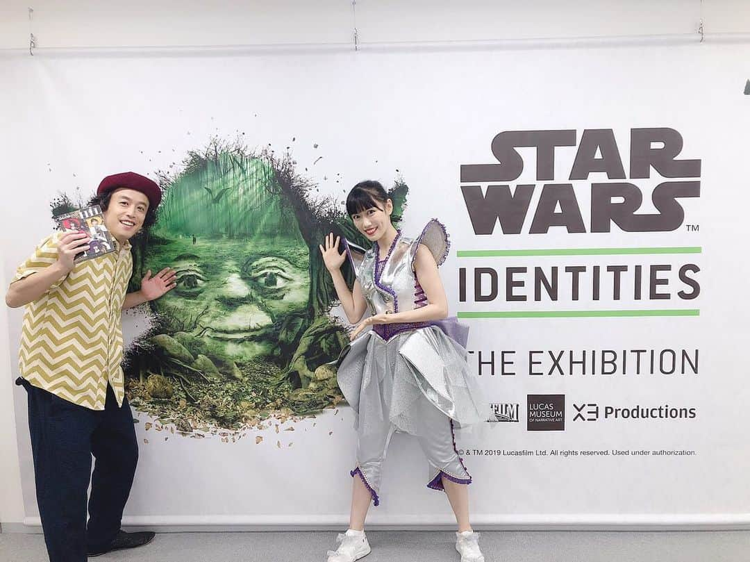 高城れにさんのインスタグラム写真 - (高城れにInstagram)「今夜23時からBS朝日さんで STAR WARS IDENTITES 特集が放送されます💜 私高城れにと、エレキコミックのやついいちろうさんでSTAR WARSの世界をたっぷりと堪能してきました😊 みなさんもSTAR WARSの魅力にどっぷり浸かってきてね♡ #BS朝日 #starwarsidentites #やついいちろう」9月9日 17時27分 - takagireni_official