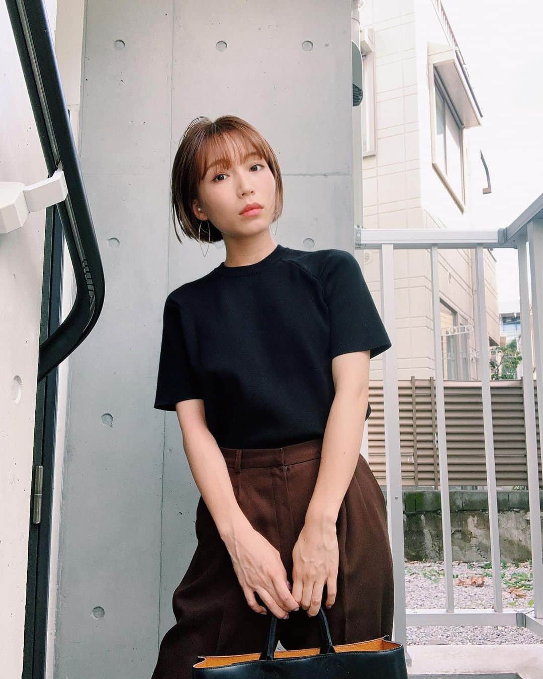 のインスタグラム：「どんどん髪切るひとの気持ち、わかる〜〜〜」