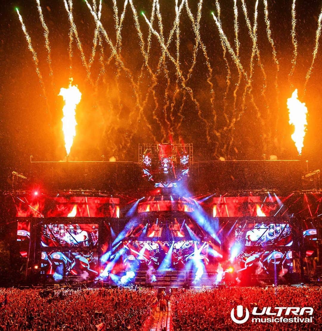 Ultra Music Festivalさんのインスタグラム写真 - (Ultra Music FestivalInstagram)「You’ll never forget your first Ultra Main Stage experience」9月10日 3時18分 - ultra