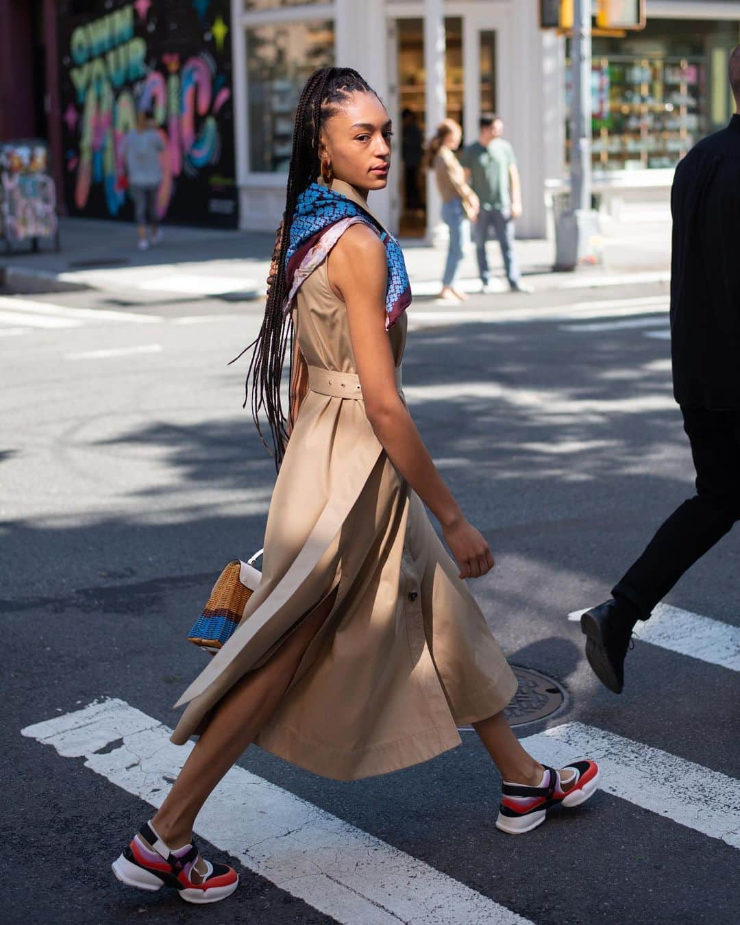 ケイト・スペードさんのインスタグラム写真 - (ケイト・スペードInstagram)「spring: that time of year when every walk and every outfit choice feels like an adventure. and we can’t wait for spring 20! #nyfw #katespade #loveinspades」9月10日 4時24分 - katespadeny