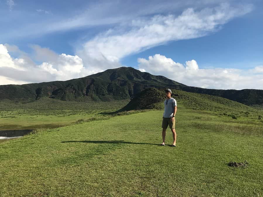 山ノ井拓己さんのインスタグラム写真 - (山ノ井拓己Instagram)「一度は行って見たかった阿蘇山に。 晴れ男石原君ありがと🕶☀️ 今日は運転を半分手伝ってくれました笑🚗  #阿蘇山  #熊本  #観光  #refresh  #dayoff」9月9日 20時36分 - takumi_yamanoi