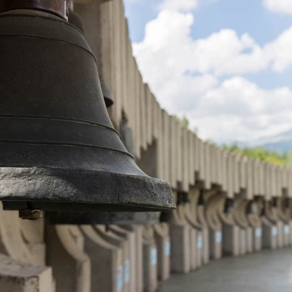 ルフトハンザさんのインスタグラム写真 - (ルフトハンザInstagram)「Audible from afar – the monument “The Bells” comprises over 70 international bells that you can try out. #Lufthansa #CityOfTheMonth #Sofia」9月9日 20時59分 - lufthansa