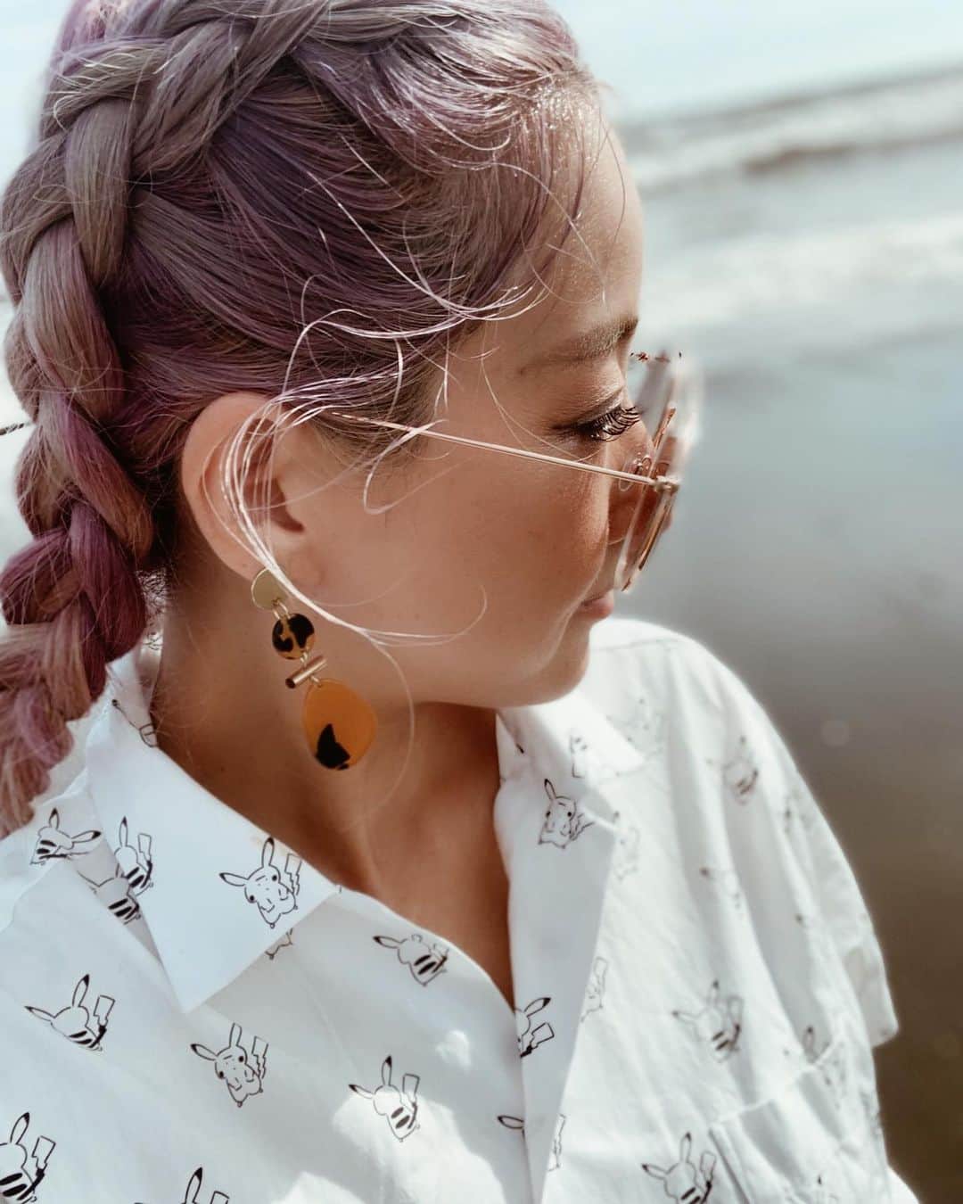 のインスタグラム：「✨👀✨ Live前に駆け込みマツエクして頂きました🙏🏼✨ 今回は一本に何本か着いてるDeepとSingleのMix! 私的にはMixかなり良きです❤️ @salon__ef__official さんから 今回のデザインのカードを頂きました！  いつも前回なんだっけなぁ〜って忘れちゃうので、 とってもありがたいです😊🙏🏼✨ いつも丁寧につけて頂いて本当に助かってます💕 . #thankyousomuch  #マツエク #salonEF #サロンEF」