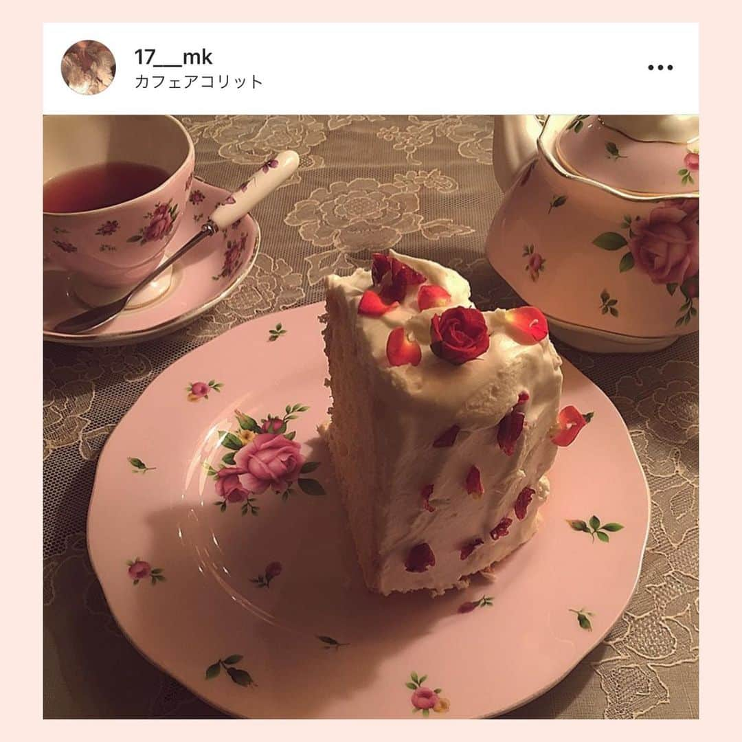 bis_web bis [ビス] さんのインスタグラム写真 - (bis_web bis [ビス] Instagram)「﻿ ﻿ ﻿ 🖤 大人気の全国のカフェ特集 🖤﻿ ﻿ ﻿ 💭﻿ ﻿ ﻿ ケーキセットをオーダーする際、好きな柄やカラーのお皿が選べるかわいいカフェ “アコリット” や、﻿ レトロな雰囲気でアフターヌーンティーが味わえる “北浜レトロ”など、﻿ ガーリーで どこかノスタルジックな雰囲気のカフェをチェックしてね♡﻿ ﻿ ﻿ ﻿ ☕️ カフェ シャンソニエ アコリット﻿ 東京都豊島区目白3-4-15 プラネット目白 B1F﻿ ﻿ ☕️ 北浜レトロ﻿ 大阪府大阪市中央区北浜1-1-26﻿ ﻿ ☕️ オールド ローズ ガーデン﻿ 大阪府大阪市中央区今橋4-3-17 HK今橋ビルB1階﻿ ﻿ ☕️ 西洋茶館﻿ 大阪府 大阪市北区天神橋4-6-14﻿ ﻿ ☕️ ドゥオーモカフェ﻿ 岐阜県 大垣市楽田町8-43-1﻿ ﻿ ☕️ cafe les jeux﻿ 東京都港区南青山5-9-5 村山ビル 2F﻿ ﻿ ﻿ ﻿ ﻿ ﻿ #カフェ #カフェ巡り #카페 #cafe #カフェタイム #アフターヌーンティー #ケーキ #アンティーク #北浜レトロ #ドゥオーモカフェ #cafelesjeux #西洋茶館 #オールドローズガーデン #カフェシャンソニエアコリット #カフェアコリット #東京カフェ #東京カフェ巡り #大阪カフェ #大阪カフェ巡り #岐阜カフェ #岐阜カフェ巡り #ヴィンテージ #ガーリー #ノスタルジック #レトロ #コーヒー #スイーツ #bis_web」9月9日 22時05分 - bis_web