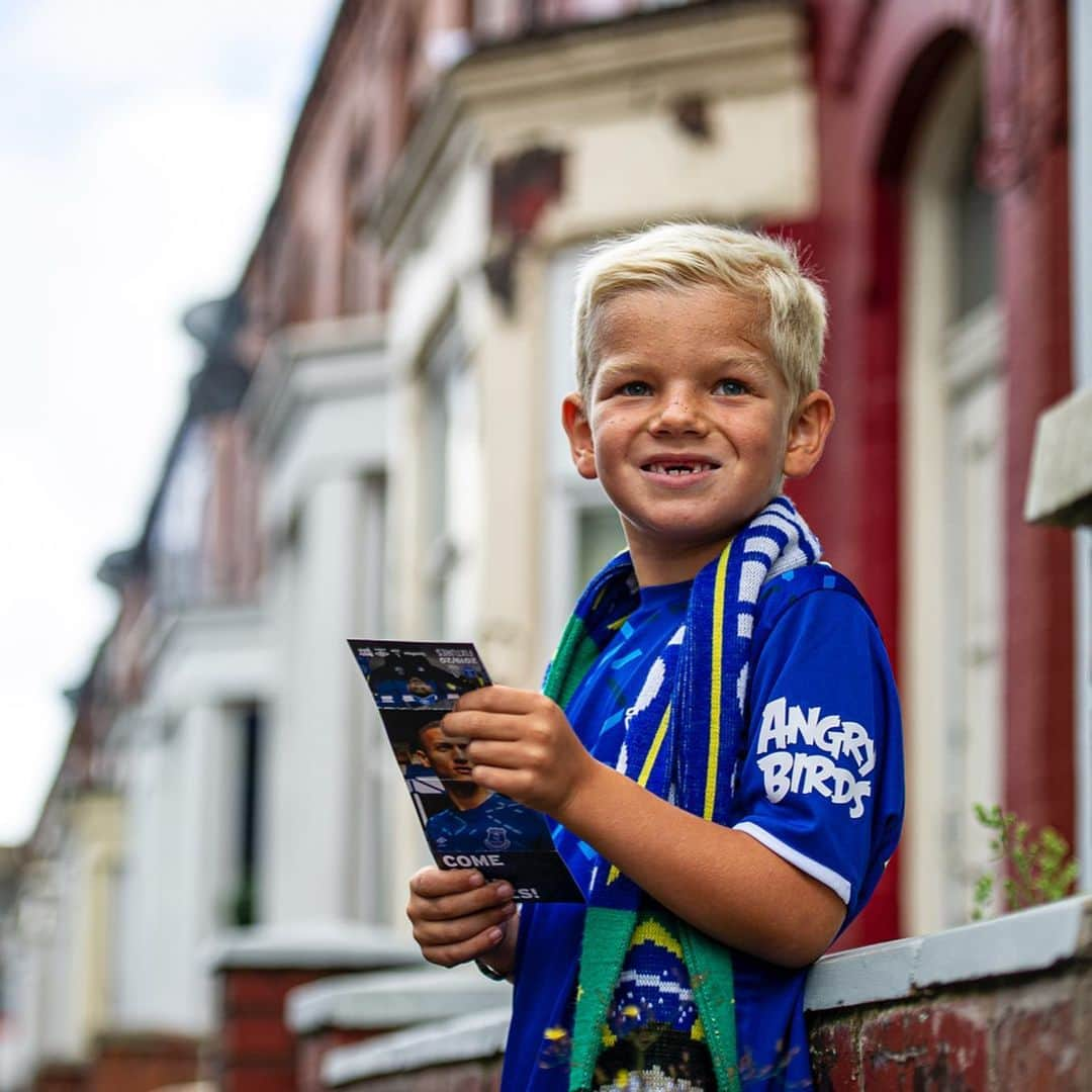 エヴァートンFCさんのインスタグラム写真 - (エヴァートンFCInstagram)「Born a Blue. 🔵 • • • #everton #efc #blues #toffees #goodison #evertonian #fan #celebration #premierleague #pl」9月9日 22時32分 - everton