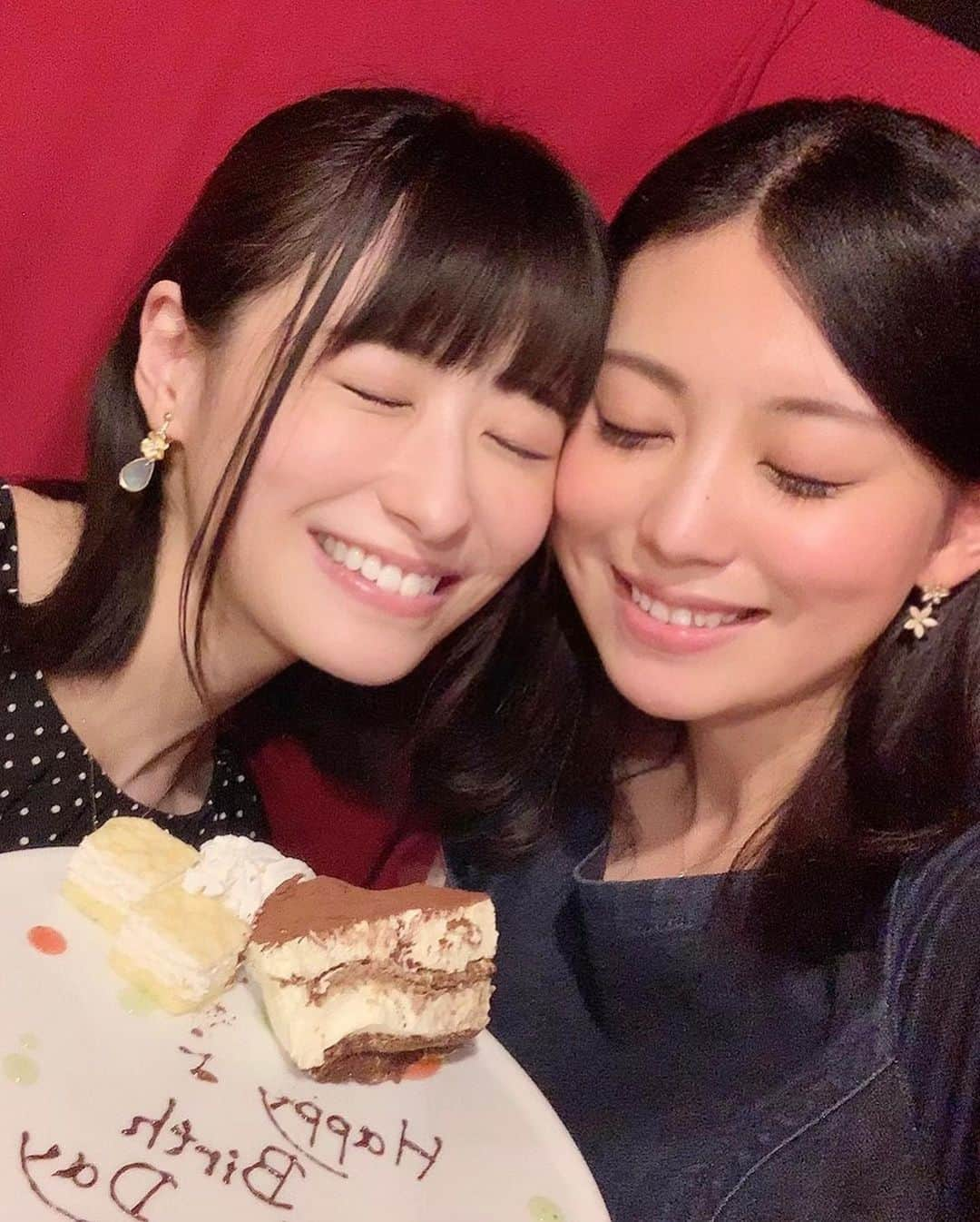 唯月ふうかさんのインスタグラム写真 - (唯月ふうかInstagram)「昨日は沢山のお誕生日お祝いコメントありがとうございました！！ 皆さんの応援のおかげで、23歳いいスタートがきれそうです( ᵕᴗᵕ ) 昨日はいくちゃん、こんちゃん、さやちゃん、いろはちゃんからプレゼントを貰って、夜ばったり会ったりゅうちゃんと直人さんからも、プレゼントを貰って(˶﻿ ̇ ̵ ̇﻿˶﻿ ) いろはちゃんとご飯に行ったらサプライズケーキを用意してくれてて♡ 本当に幸せな1日でした🙈 今日のゲネプロ終わりには、伊礼さんと宏規くんと彩春ちゃんとご飯へ♪ 帰りに時計台で記念写真も撮りました！ わいわい楽しかった\( ¨̮ )/ 明日は「レ・ミゼラブル」札幌公演、いよいよ開幕します！ 私は11日に初日を迎えます！！ 初日組の皆さん、頑張ってくださいねヽ(•̀ω•́ )ゝ  #サプライズケーキ #嬉しすぎる #生田絵梨花 ちゃん #昆夏美 ちゃん #熊谷彩春 ちゃん #伊礼彼方 さん #三浦宏規 くん #明日は #札幌公演 #初日 #いよいよ始まる」9月9日 22時34分 - fuka_yuduki