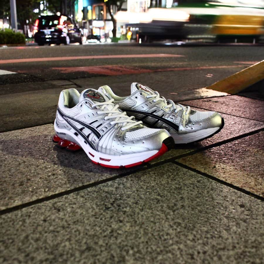 KICKS LAB. [ Tokyo/Japan ]さんのインスタグラム写真 - (KICKS LAB. [ Tokyo/Japan ]Instagram)「ASICS Tiger l "GEL-KINSEI OG" White/Black l Available in Store. #KICKSLAB #キックスラボ @asicstiger @asics_tiger_japan」9月9日 22時39分 - kickslab