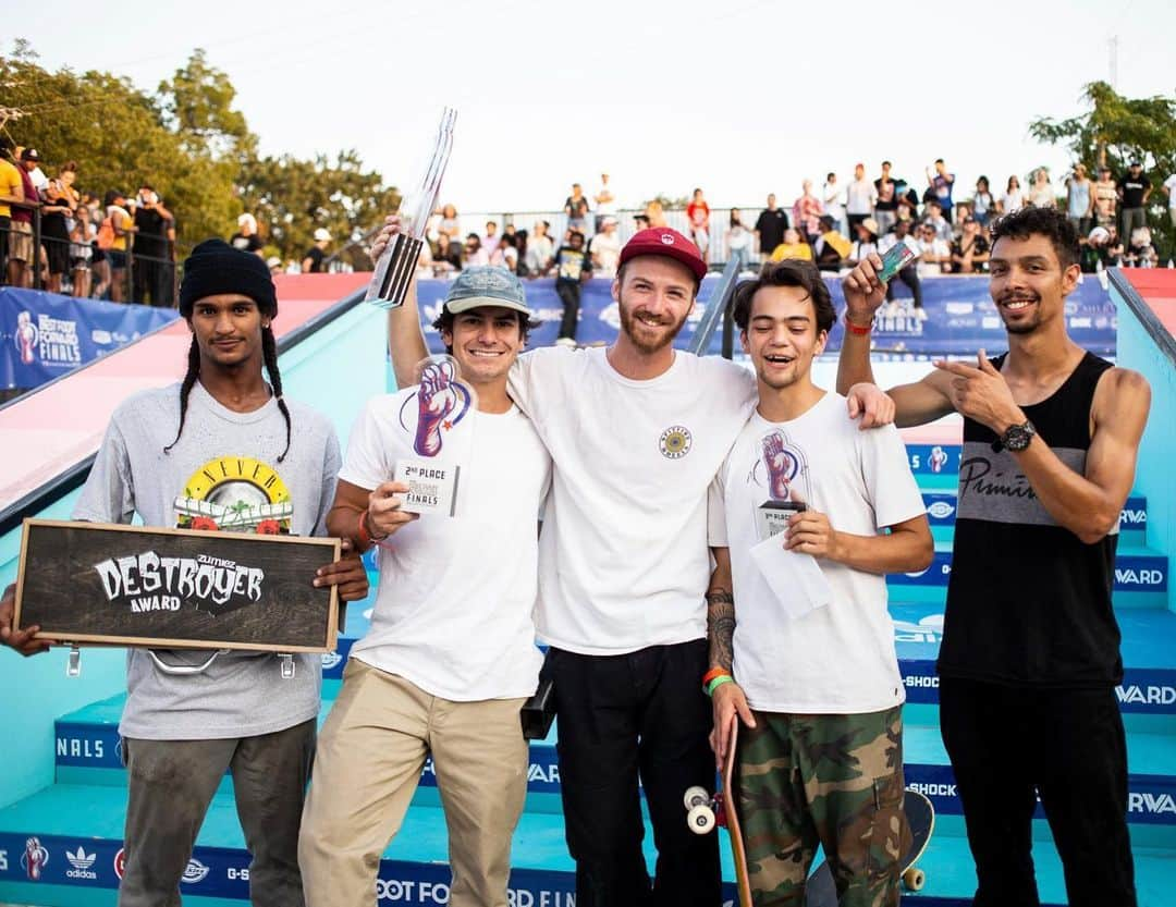 zumiezさんのインスタグラム写真 - (zumiezInstagram)「Zumiez Best Foot Forward Finals 2019 at @4dwn was 🔥🔥 with help from our sponsors @adidasskatebaording @bonesbearings @gshock_us @dickiesskate!  HERE ARE OUR WINNERS🏆: 🥇@frickimsorry 🥈 @austin_heilman 🥉 @jaydenbono Destroyer: @keanujbrown Best Trick: @julianchristianson 📸: @taylor___ballard」9月10日 4時53分 - zumiez