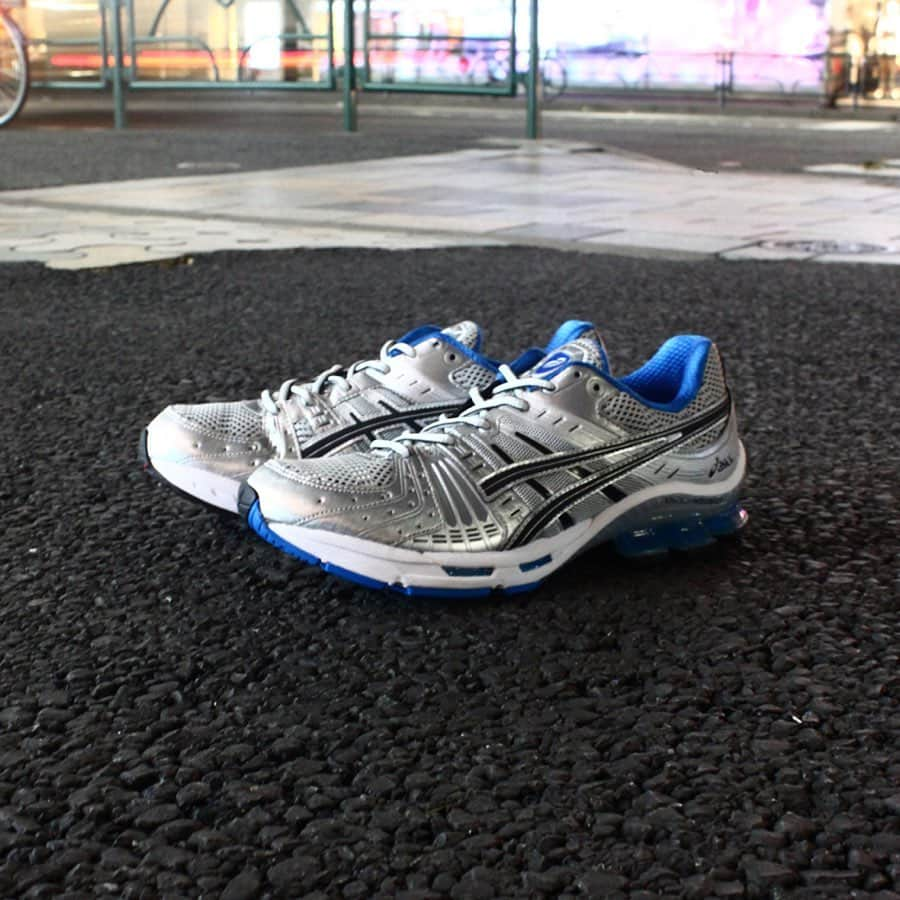 KICKS LAB. [ Tokyo/Japan ]さんのインスタグラム写真 - (KICKS LAB. [ Tokyo/Japan ]Instagram)「ASICS Tiger l "GEL-KINSEI OG"  l Available in Store. Glacier Grey/Black #KICKSLAB #キックスラボ @asicstiger @asics_tiger_japan」9月9日 23時35分 - kickslab