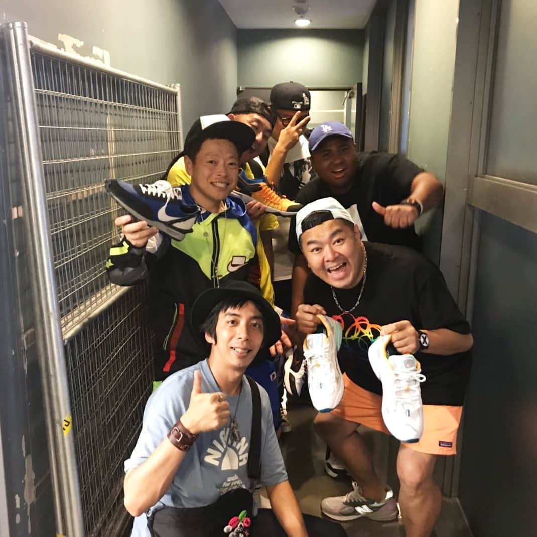 のインスタグラム：「久しぶりなスニーカー同好会 偏ったLiveで楽しいデス👟 #スニーカー同好会」