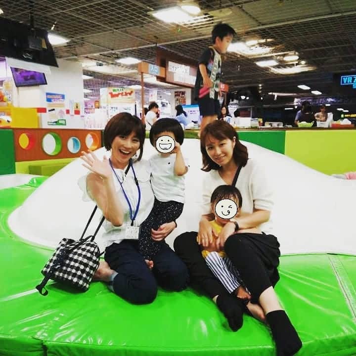 宮田愛子さんのインスタグラム写真 - (宮田愛子Instagram)「札幌なう。のため台風の大変さを経験せず😢  前回都合が合わず会えなかった、  相変わらず元気で優しい熊谷アケ子姉さんと、少女のように可愛い息子さん😆  会えて良かった～✨ #息子たちが一緒にはしゃいでて #嬉しい母さん #同級生ベビー」9月9日 23時45分 - miyata.aiko