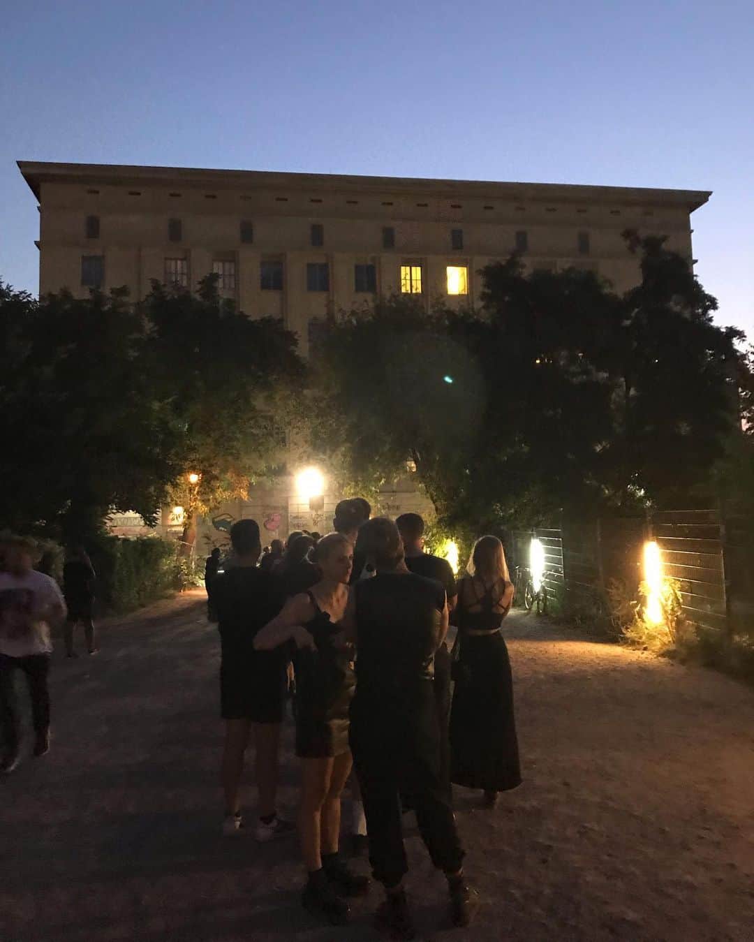 ながしまみのりさんのインスタグラム写真 - (ながしまみのりInstagram)「I had a lot of experience about the art and music🇩🇪🇦🇹 ﻿ Berlin〜Leipzig〜Hannover﻿ Salzburg〜Linz〜Wien﻿ ﻿ ・Berlin Atonal @ Berlin﻿ ・Meet Johann Sebastian Bach and Mendelssohn @ Leipzig﻿ ・Berghain @ Berlin﻿ ・CIRCUS RONCALLI @ Hannover﻿ ・Berliner Philharmoniker @ Berlin﻿ ・Fell “The Sound of Music” and Meet Mozart  and Karajan @ Salzburg﻿ ・ARS ELECTRONICA @ Linz﻿ ・Meet Mozart, Haydn…（many great musicians）and Listen to the conert in Wiener Musikverein @ Wien ・﻿ #みのさんぽ﻿ #ドイツ﻿ #germany  #deutschland  #オーストリア  #austria #österreich」9月10日 0時01分 - minori.nagashima