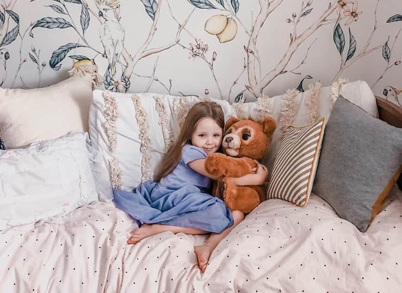 Hasbroさんのインスタグラム写真 - (HasbroInstagram)「Cubby, the Curious Bear is bear-y excited that today is Teddy Bear Day!  #ad #TeddyBearDay #BestDayEver #FurReal 📷: @aliajanel @lovely.as.a.mother @mialoren_and_me @simplyfalaksid」9月10日 1時09分 - hasbro