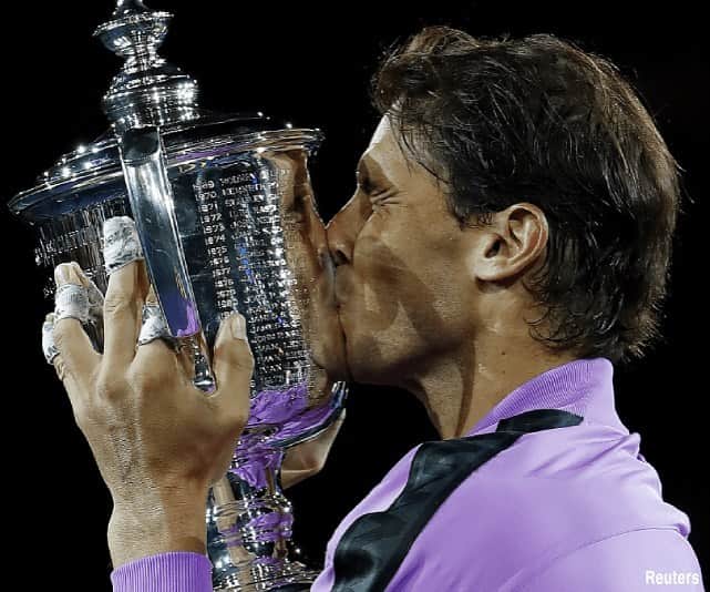 ロナウドのインスタグラム：「La leyenda y su 19 Grand Slam. 🏆 !Enhorabuena campeón! @rafaelnadal #usopen」