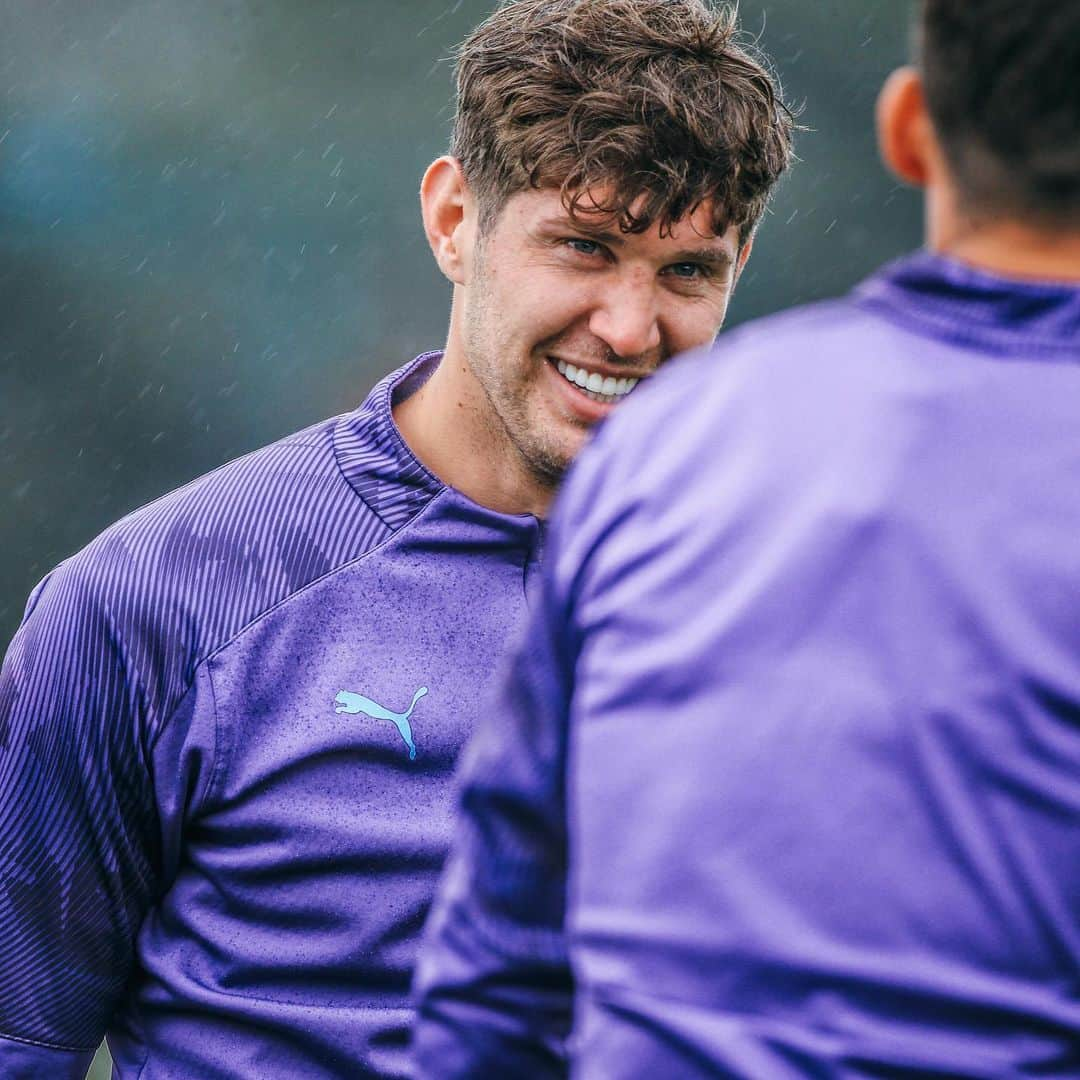 マンチェスター・シティFCさんのインスタグラム写真 - (マンチェスター・シティFCInstagram)「On the scale of 1-10, how much have you missed these guys? 😍 #mancity」9月10日 2時38分 - mancity