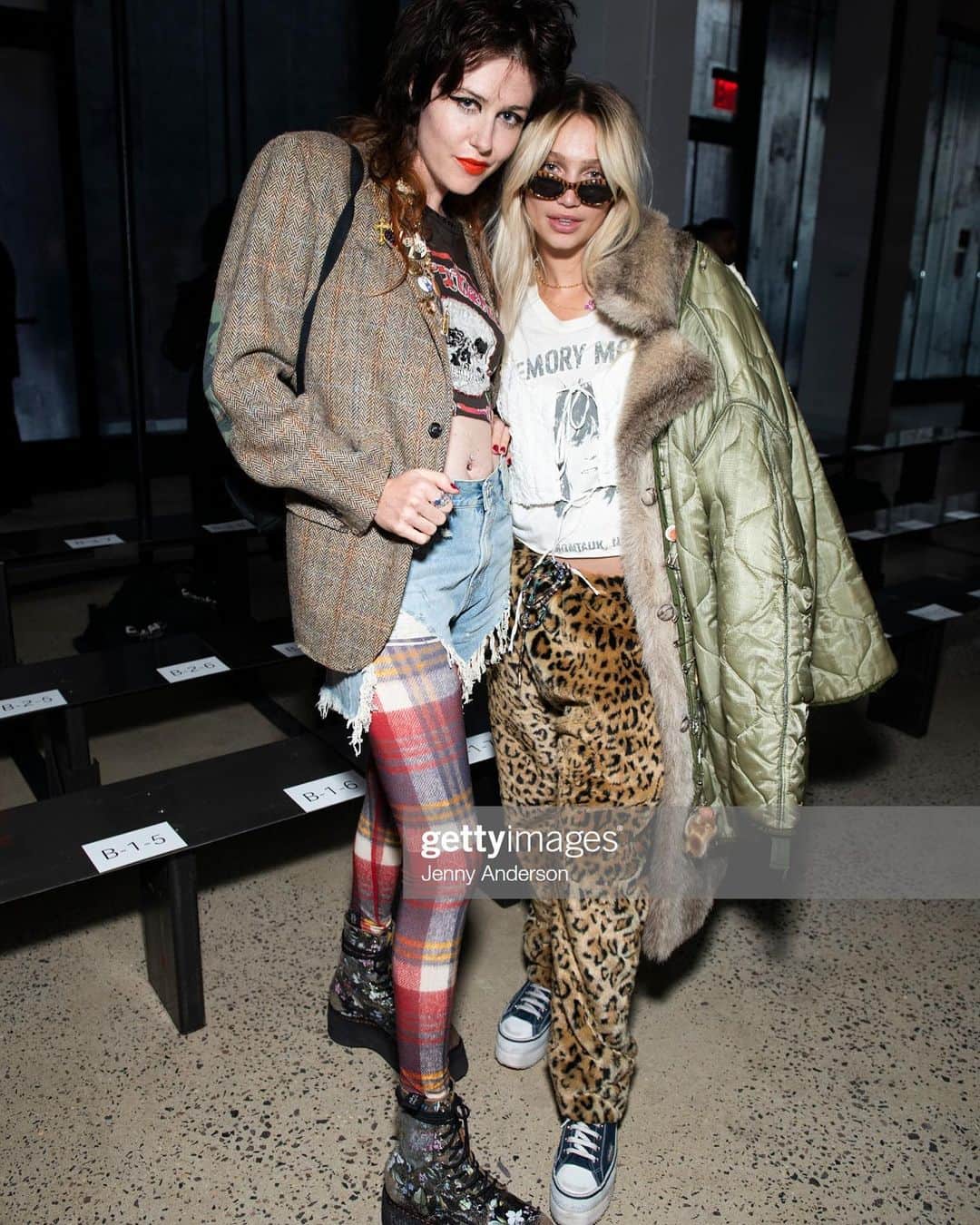 ケイリン・ルッソのインスタグラム：「Smells like teen spirit @alienzarereal」