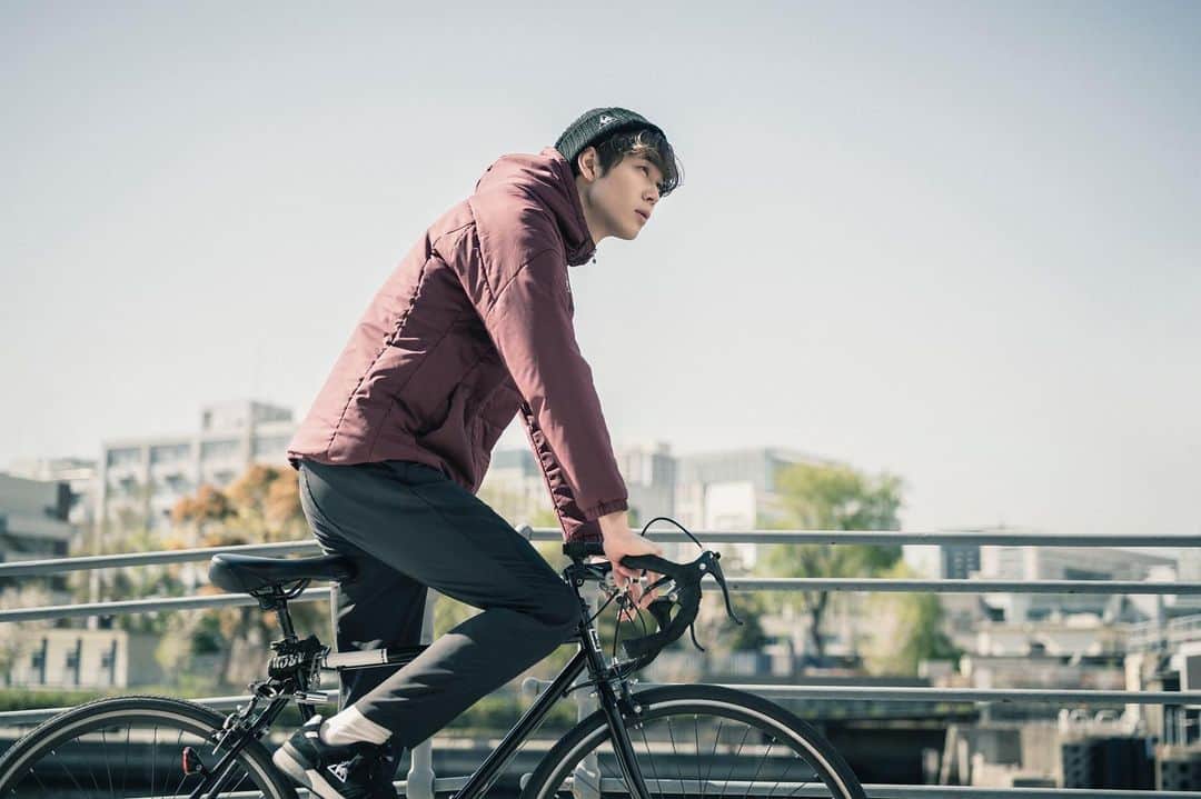 のインスタグラム：「ルコックスポルティフ19FWメンズトレーニングコレクション。  https://special.lecoqsportif-jp.com/hiomiyazawa_2019fw/  #lecoqsportif」