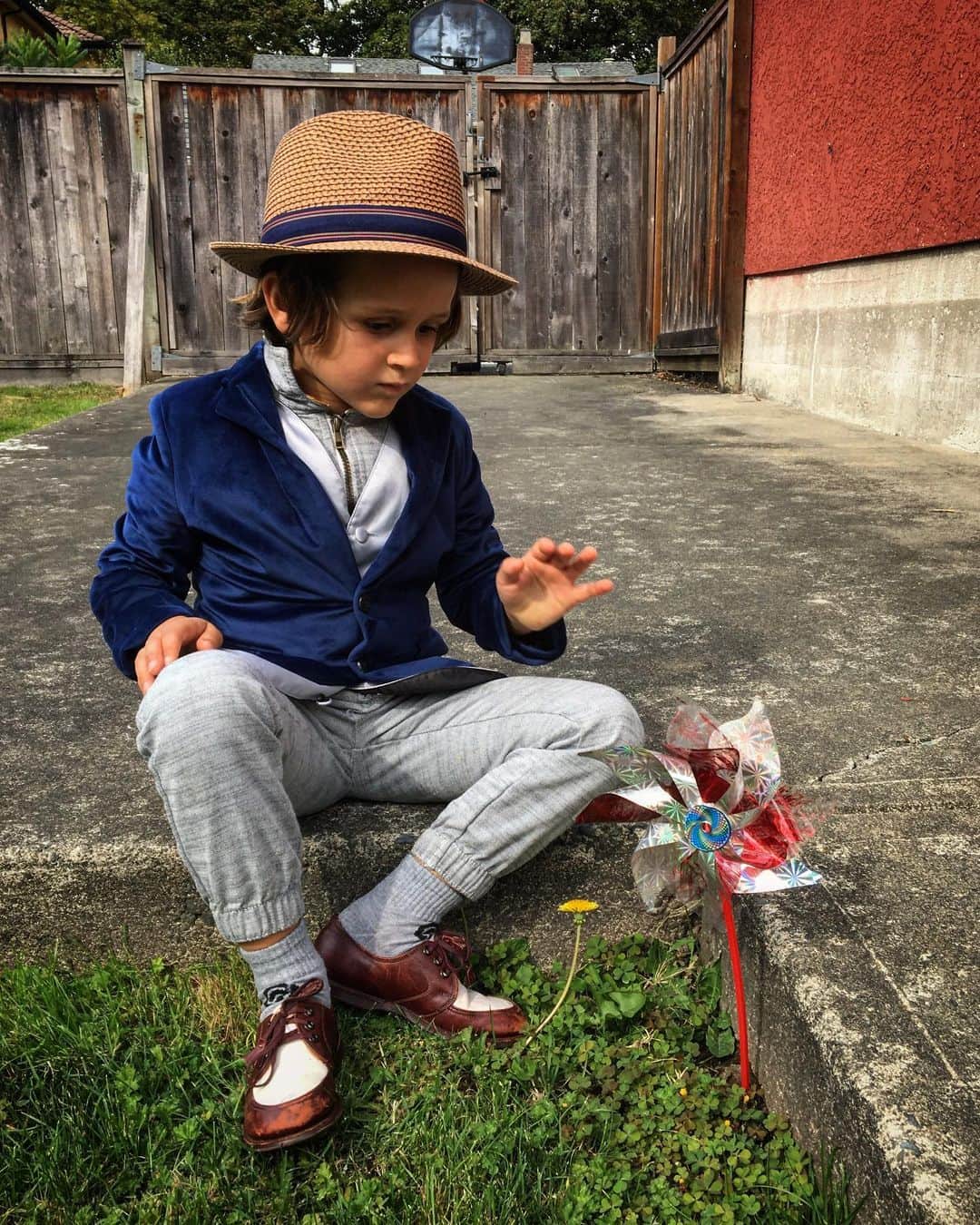 マイケル・マラーキーのインスタグラム：「Happy 5th Birthday to our darlin’ Marlon! May you stay wild and free and full of fire forever, boy. We love you x」