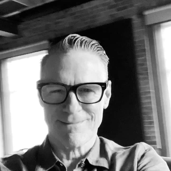 ブライアン・アダムスのインスタグラム：「Recording tracks at @thewarehousestudio in Vancouver Canada has been fun. California here I come #bryanadamsshinealight #thewarehousestudio #canada #spaceship 🚀」