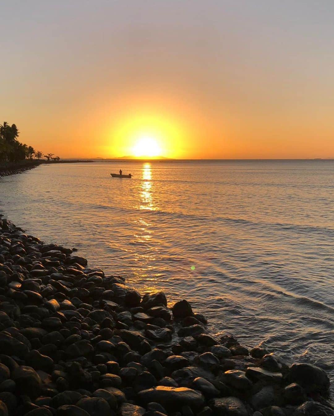 ダニエル・カーターさんのインスタグラム写真 - (ダニエル・カーターInstagram)「Amazing visit to Fiji with the gang, always a blessing to spend time with family」9月10日 7時10分 - dancarter_