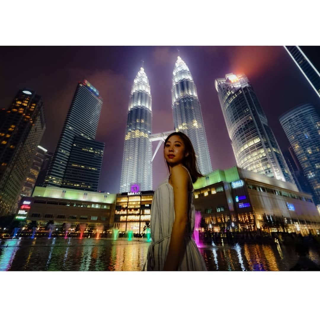 峯岸伽奈のインスタグラム：「. . .  bye KL.  off to Penang.  #mytwintowers  #sonya7ii #sonysingapore #bealpha #sonyforher #sonyalpha  #16mm #zeisslens #広角レンズ  #若干手ブレ #肥大感半端ない」