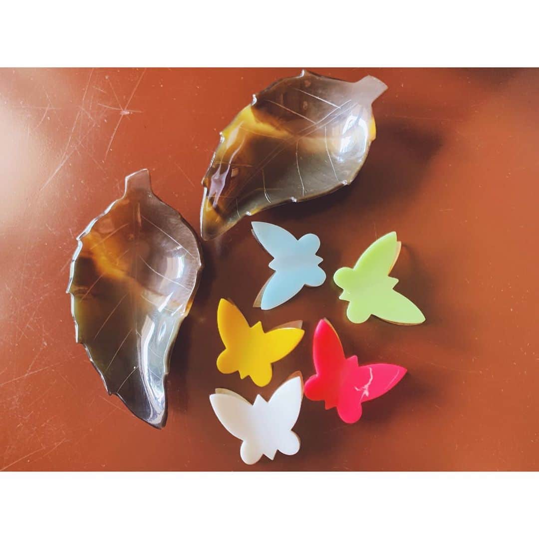 有村実樹さんのインスタグラム写真 - (有村実樹Instagram)「🛍﻿ ホーチミンで買ったもの。﻿ ﻿ 🍜オーガニックフォー﻿ 🍽インスタントのチキン(なんだかわからないけど買ってみました。わかる方いたら教えてください🙏)﻿ ﻿ 🍃小皿﻿ 🦋はし置き﻿ ﻿ 🌟ランジェリーポーチ﻿ 🐠金魚の巾着﻿ ﻿ ﻿ ﻿ 他にも色々。 また後日ご紹介します😊﻿ ﻿ ﻿ ﻿ ﻿ #お買い物 #お土産 #ホーチミン #ベトナム #雑貨 #旅行」9月10日 11時00分 - arimura_miki