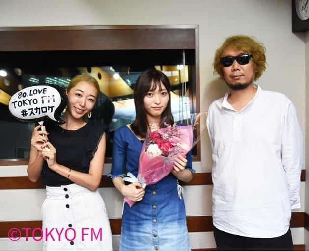 TOKYO FM+のインスタグラム：「TOKYO FMの番組「Skyrocket Company」に女優の山口真帆さんがゲストに登場❤️所属事務所を移り、新たなスタートを切られた山口さん。ご自身の誕生日である9月17日（火）に、初写真集「present」の発売も決定しているそうです🥳💕 詳しくは、ページトップのリンクを見てね👉 #radio #tokyofm #tokyofmplus #山口真帆 #skyrocketcompany #ラジオ #マンボウやしろ #浜崎美保」