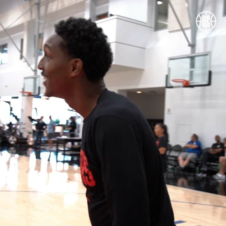 ルイス・ウィリアムスのインスタグラム：「Here we go again @laclippers」