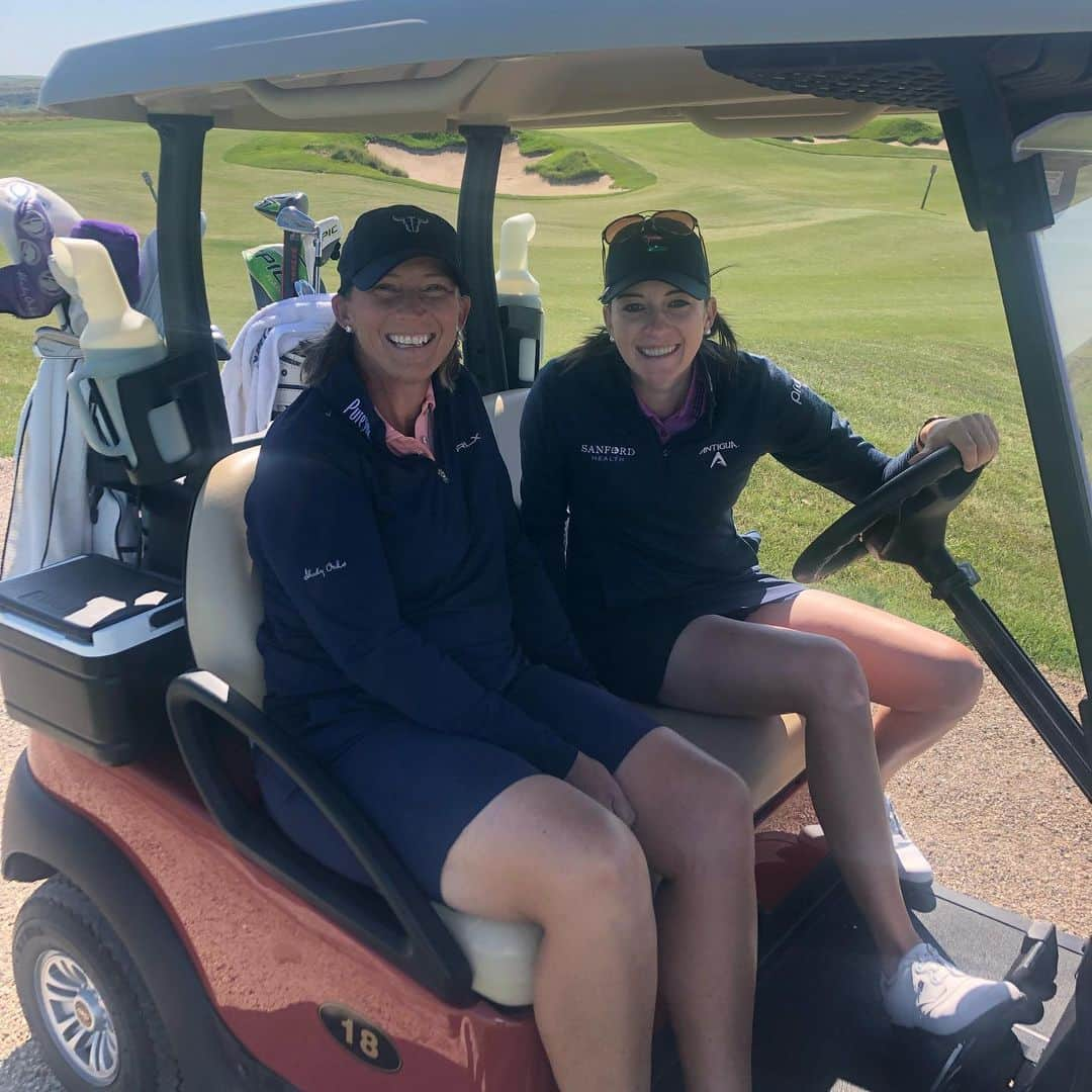 キム・カウフマンさんのインスタグラム写真 - (キム・カウフマンInstagram)「What a week! Pine Canyon ➡️ Sutton Bay ➡️ Michigan/Arcadia Bluffs. It’s not often I take a “fun” golf trip but when so many of your favorite people want to come along for the ride you can’t say no! Thank you to everyone who made this trip so much fun!! @kktamulis @jeremy_a_maddox @jaxwp @brent.henry29 @angstanford」9月10日 22時28分 - kimkaufmangolf