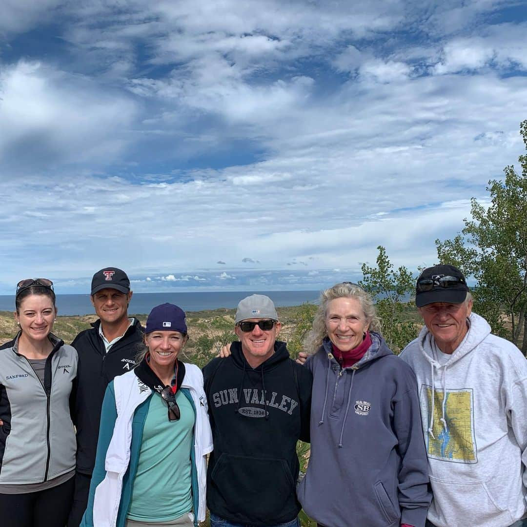 キム・カウフマンさんのインスタグラム写真 - (キム・カウフマンInstagram)「What a week! Pine Canyon ➡️ Sutton Bay ➡️ Michigan/Arcadia Bluffs. It’s not often I take a “fun” golf trip but when so many of your favorite people want to come along for the ride you can’t say no! Thank you to everyone who made this trip so much fun!! @kktamulis @jeremy_a_maddox @jaxwp @brent.henry29 @angstanford」9月10日 22時28分 - kimkaufmangolf