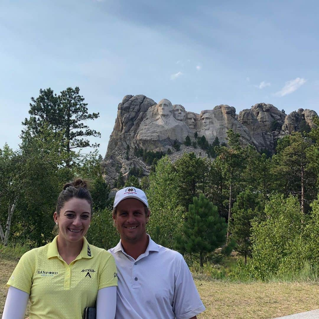 キム・カウフマンさんのインスタグラム写真 - (キム・カウフマンInstagram)「What a week! Pine Canyon ➡️ Sutton Bay ➡️ Michigan/Arcadia Bluffs. It’s not often I take a “fun” golf trip but when so many of your favorite people want to come along for the ride you can’t say no! Thank you to everyone who made this trip so much fun!! @kktamulis @jeremy_a_maddox @jaxwp @brent.henry29 @angstanford」9月10日 22時28分 - kimkaufmangolf