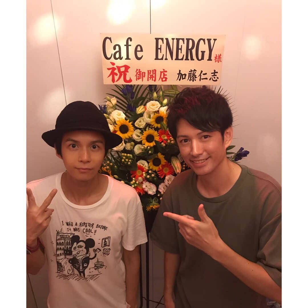 加藤仁志さんのインスタグラム写真 - (加藤仁志Instagram)「ナッツおめでとうー！✨☕️ #cafeenergy #coffee #恵比寿カフェ」9月10日 22時42分 - hitoshikatou