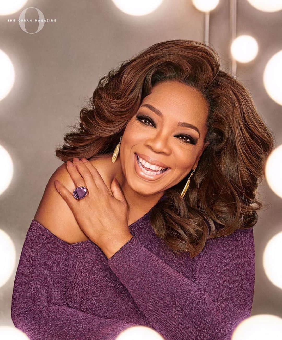 バウンキットさんのインスタグラム写真 - (バウンキットInstagram)「Oprah looks stunning in this @oprahmagazine feature 🤩🤩 featuring our Amethyst Oval Ring *click for product details* . . . . . . Good Morning! #RP via @innocently_weddingdress which one is your favorite? . . . . . #jewelrydesign #jewelrydesigner #newyorkfashion #madeinusa #bounkit #bounkitnyc #shoponline #onlineboutique #handmadejewelry #newyork #showroom #interchangeablejewelry #bounkit #bounkitnyc #amethyst #oprahwinfrey」9月10日 22時58分 - bounkitnyc