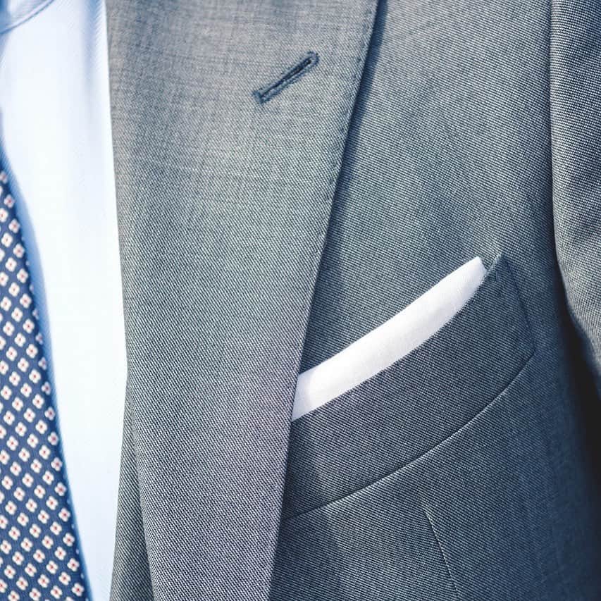 ドーメルさんのインスタグラム写真 - (ドーメルInstagram)「Detail. Cloth Amadeus, reference 300003 📸 by @buczynski_tailoring . . . . #ootd #lookotheday #menstyle #detail #amadeus #cloth #luxurycloth」9月10日 23時00分 - dormeuil1842