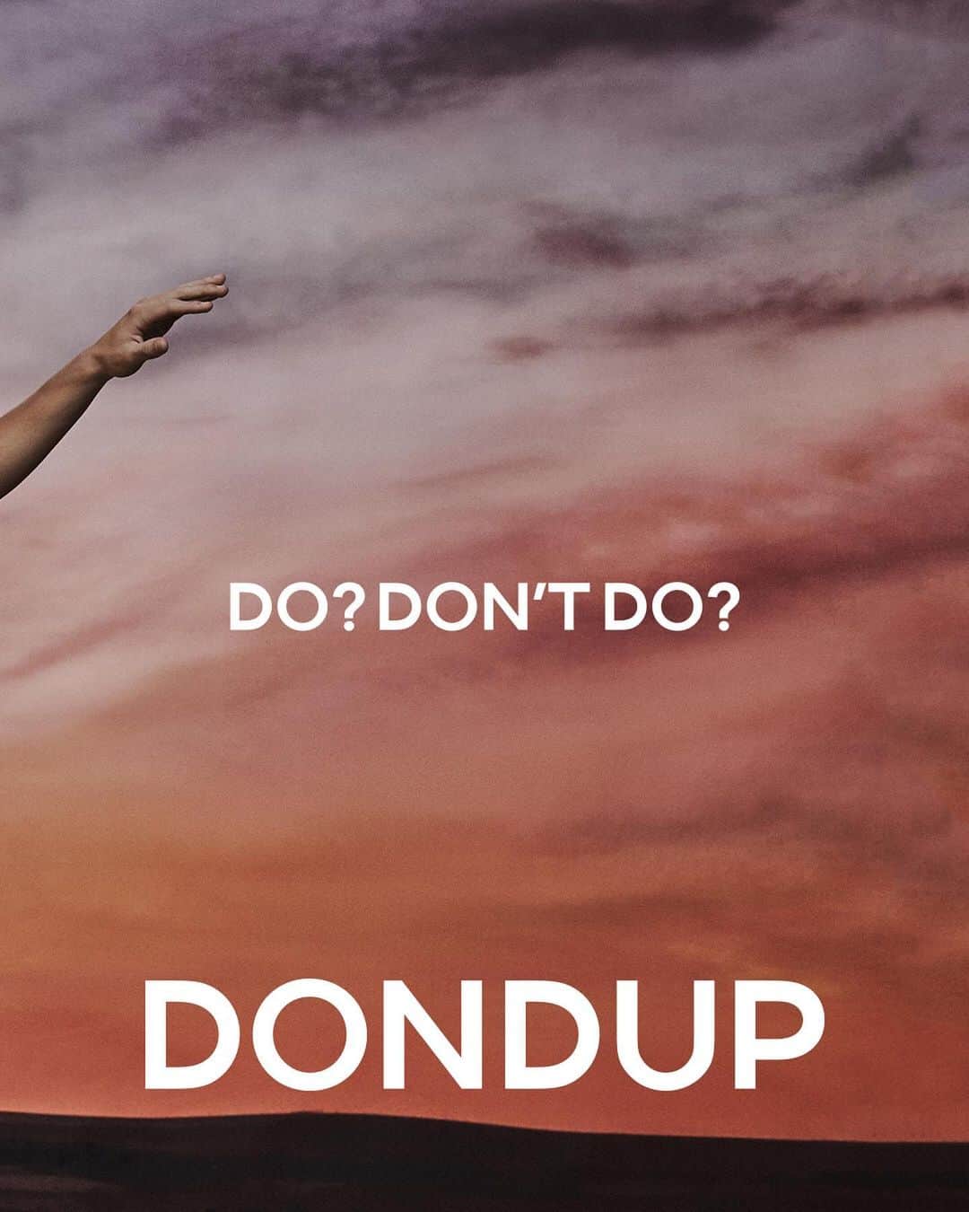 ドンダップさんのインスタグラム写真 - (ドンダップInstagram)「Denim is in the details. Introducing the ‘DO? DON’T DO?’ #DondupFW19 campaign for #dondupdenim with @marielouisewedel and @camielronner shot by @giampaolosgura.  Creative direction @marcobraga @giulianofederico  #dodontdodondup #dondupofficial」9月10日 23時03分 - dondupofficial