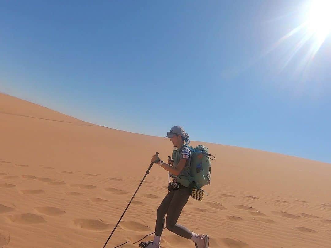 矢原里夏さんのインスタグラム写真 - (矢原里夏Instagram)「🦁﻿ アタカマ砂漠マラソン250km挑戦のクラウドファンディングを始めて1週間が経ちました。ご支援頂いた皆様本当にありがとうございますm(_ _)m﻿ ﻿ ﻿ 9/22までになるので引き続きよろしくお願いします（^人^）リンクはプロフィールから飛べます🔗﻿ ﻿ #ヤハラサハラ2_ナミブ砂漠篇 supported by @salomon﻿ ﻿ ﻿ ﻿ #salomon #サロモン#ランニング #マラソン #トレイルランニング #gopro #goprojp #goproのある生活 #アフリカ ナミビア #砂漠 #ナミブレース」9月10日 23時09分 - rika_yahara