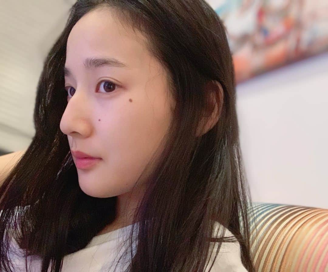 高嶋香帆のインスタグラム：「最近SNSお休みしがちです が、しっかり生きてます！ . . #横顔推し #横顔」