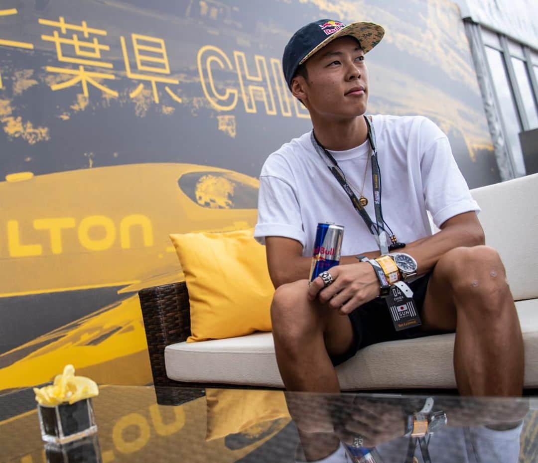 小林陵侑のインスタグラム：「最後のRedbull Air Race めっちゃかっこよかったな  生は迫力があってすごく楽しかった！ #余韻 #小林陵侑 #redbullairrace #ryoyukobayashi #土屋ホーム @redbulljapan」
