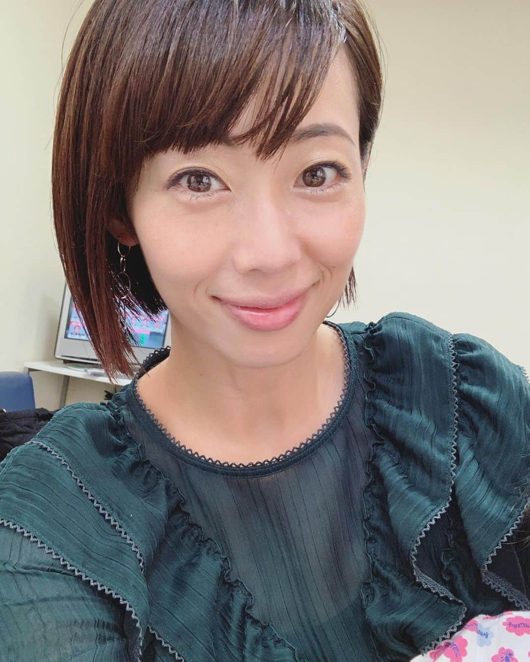 井上和香さんのインスタグラム写真 - (井上和香Instagram)「. まもなくフジテレビ「Live News it」のアレコレトのコーナーに出演します✨ よかったら観てくださいね😊💕 . #フジテレビ #livenewsit #アレコレト #準備完了 #観てねー」9月10日 17時08分 - inoue_waka