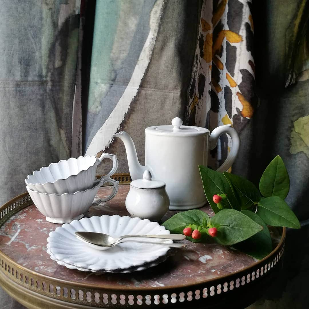 H.P.DECOさんのインスタグラム写真 - (H.P.DECOInstagram)「【RECOMMEND】 ASTIER de VILLATTEの茶器で、いつものティータイムをより特別に、優雅に楽しみませんか。 . 9月は"Tea Party"をテーマに、ティーポットやカップを豊富に揃えております。是非店頭でご覧ください。 .  #astierdevillatte #アスティエドヴィラット#astierdevillatte_hpdeco #hpdeco #アスティエドヴィラットのある暮らし  #interior #インテリア #お茶会 #teaparty #hpdecoaosando」9月10日 17時46分 - atelier_ma_vie