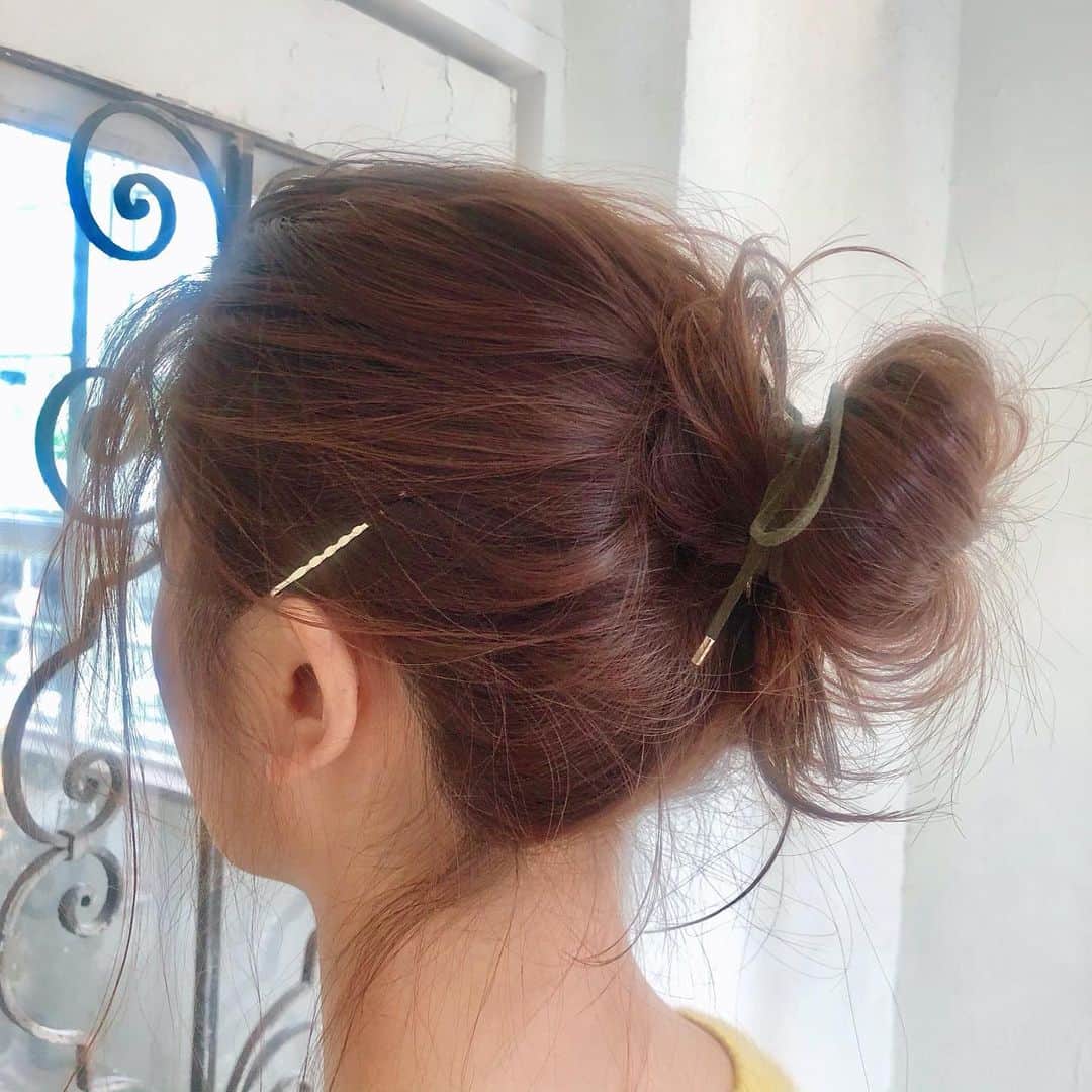 高橋メアリージュンさんのインスタグラム写真 - (高橋メアリージュンInstagram)「Hair arrange. ページのテーマが #パリジェンヌ だったのでそれをイメージしたヘアアレンジ🇫🇷 #高橋メアリージュン髪型 #メアメイク」9月10日 17時59分 - maryjuntakahashi